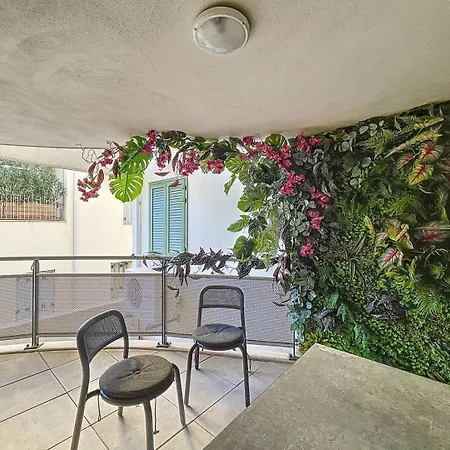 Au Coeur Du Centre-ville * Καλβί