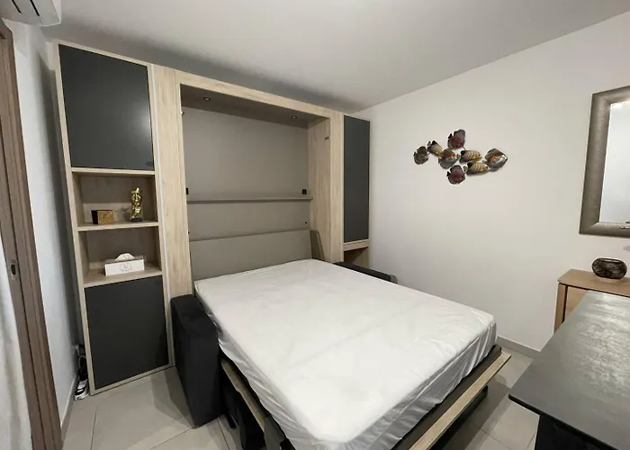 Au Coeur Du Centre-ville Calvi (Corsica)