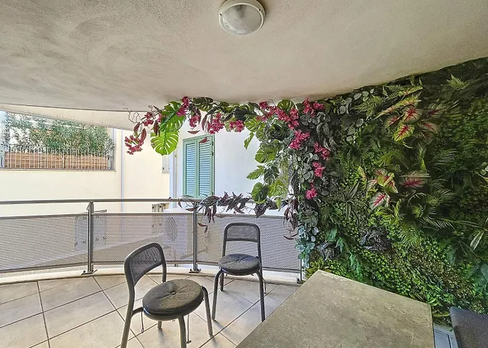 Au Coeur Du Centre-ville * Calvi (Corsica)